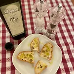 Casa Elogi 3* Buti