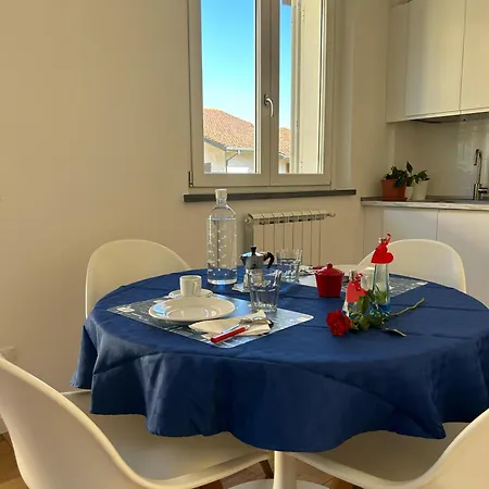 Casa Elogi 3* Buti
